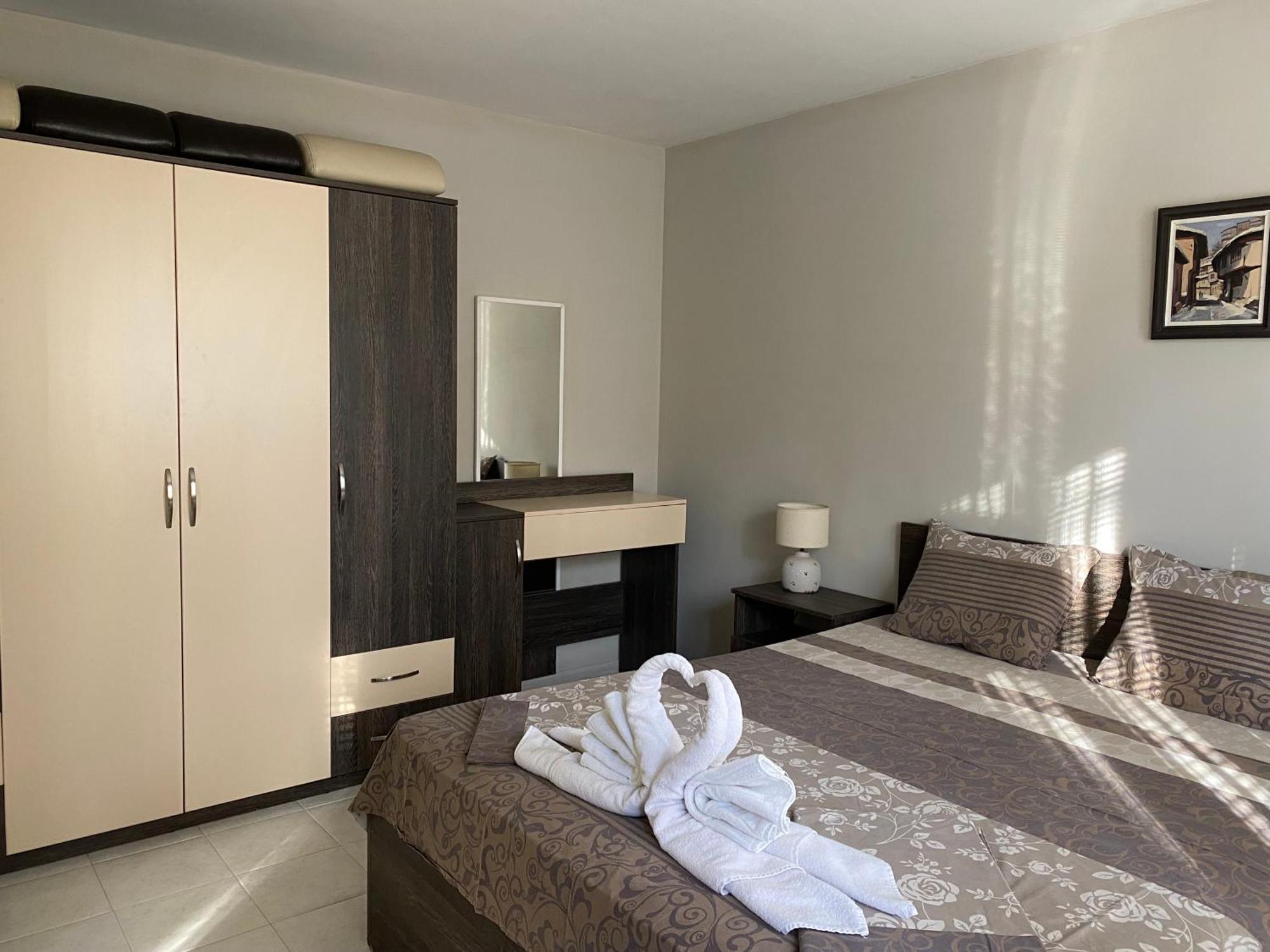 Gala Apartment Veliko Tarnovo Ngoại thất bức ảnh